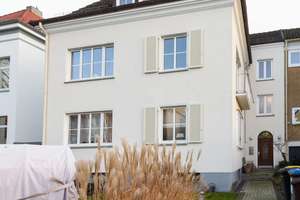 Großzügige  2-Ebenen-Stadtwohung im 2 Parteienhaus