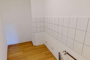 Helle geräumige 3 Zimmer mit großem Wohnzimmer – Die vollständige Adresse der Immobilie erhältst du vom Anbieter., 40225 Bilk, Düsseldorf – Vorschaubild 4