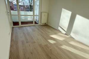 4-Zimmer-Wohnung mit 2 Bädern und Süd-Balkon mit Fernsehturmblick – Charlottenburger Str. 47, 13086 Weißensee, Berlin – Vorschaubild 10