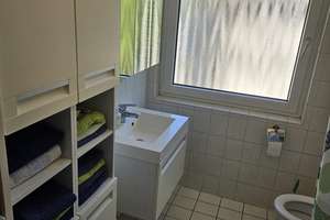 Würzburg- 4-Zi, sehr hell, gr. Balkon, Garage, Stellplatz ab 1.8. – Die vollständige Adresse der Immobilie erhältst du vom Anbieter., 97080 Steinbachtal, Würzburg – Vorschaubild 17