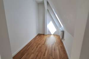 Einziehen und wohlfühlen - Dachausbau in ruhiger Lage - Sofort bezugsfrei – Kuckhoffstraße 68, 13156 Niederschönhausen, Berlin – Vorschaubild 7