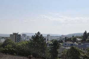 Wunderschöne DG Wohnung mit Blick über Stuttgart