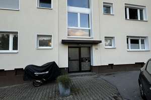 Gepflegte 2-Zimmer Wohnung mit Balkon in Essen-Bergerhausen – Adelgundenweg 94, 45136 Bergerhausen, Essen – Vorschaubild 1