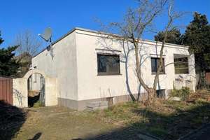 Bungalow auf schönem Eckgrundstück nähe Rhein