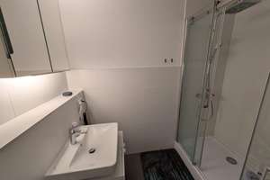 Helle 2 Zimmer Wohnung in der Südstadt nah am Maschsee - Tiefgarage, Aufzug, Balkon, Einbauküche – Alte Döhrener Str. 80a, 30173 Südstadt, Hannover – Vorschaubild 5
