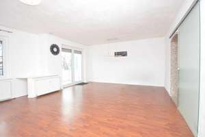 Schöne, großzügige 2-Zimmer-Wohnung mit Balkon + Einbauküche... – Die vollständige Adresse der Immobilie erhältst du vom Anbieter., 38226 Lebenstedt, Salzgitter – Vorschaubild 3