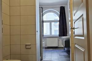 Exklusive 3,5 Zimmer Wohnung im Herzen von Stuttgart – Die vollständige Adresse der Immobilie erhältst du vom Anbieter., 70176 Neue Vorstadt, Stuttgart – Vorschaubild 4