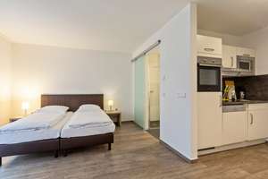 Kapitalanlage - 1 Zimmer Wohnung mit Balkon im TOP-Zustand I provisionsfrei – Erich-Thilo-Str. 1, 12489 Adlershof, Berlin – Vorschaubild 2