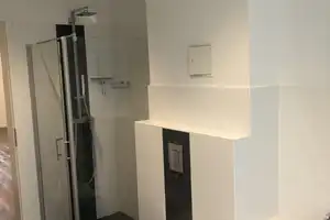 Stilvolle, neuwertige 2-Zimmer-Wohnung mit Balkon und EBK in Berlin – Plönzeile 31, 12459 Berlin – Vorschaubild 8