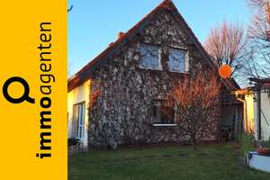 Einfamilienhaus mit Gäste-Bungalow & Teilungspotenzial: Wohnen und Vermieten in Berlin – Die vollständige Adresse der Immobilie erhältst du vom Anbieter., 13089 Heinersdorf, Berlin – Vorschaubild 1