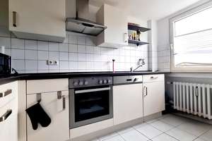 *MODERNISIERTES WOHNAMBIENTE! Renovierte, helle 2,5 Zi.-Whg., Termiedenhof, E-Borbeck!* – Termiedenhof 20, 45355 Bochold, Essen – Vorschaubild 7