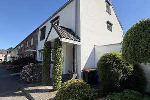 Familienhaus am Park | 150.000 € investiert | Neues Dach | Neue Heizung | PV – Canisiusstraße 12, 47803 Kempener Feld/Baackeshof, Krefeld – Vorschaubild 21