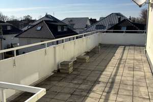 FREI! 2-Zimmer Dachterrassentraum in Trudering inkl. 30 QM großem Hobbyraum + extra Keller – Stieglitzweg 8, 81827 Waldtrudering, München – Vorschaubild 6