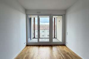 Moderne 3-Raum-Wohnung mit Einbauküche und Balkon