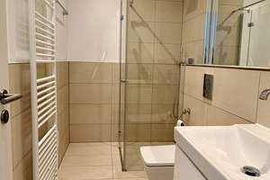 luxuriöse 5 ZI. Wohnung mit edler EBK im Belsenpark – Die vollständige Adresse der Immobilie erhältst du vom Anbieter., 40549 Oberkassel, Düsseldorf – Vorschaubild 9