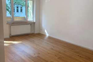 Hochwertig kernsanierte 3-Zimmer-Wohnung mit Schreiner-Einbauten und Sonnenbalkon  – Loristraße 28, 80335 Sankt Benno, München – Vorschaubild 11