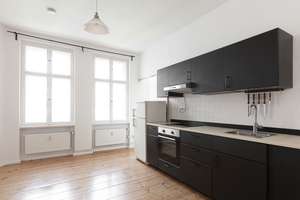 Helle 2-Zimmer-Wohnung mit cleverem Grundriss - sofort bezugsfrei mit EBK