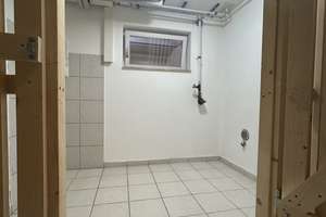 Erstbezug - Stilvolle 2 Zimmer-Wohnung im EG mit Nolte-Küche, Süd-Terrasse & Glasfaser – Schwäbische Albstraße 30, 73450 Neresheim – Vorschaubild 5