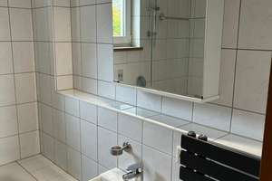 Neu renovierte Penthouse-Wohnung mit zwei Zimmern in Metten – 94526 Metten – Vorschaubild 3