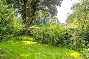 Vielseitig nutzbares Wohnhaus in ruhiger Wohnlage – Oldenburg (Oldenburg) – Vorschaubild 35