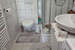 Gut aufgeteilte Etagenwohnung mit 2 Zimmern, ca. 65 m² Wfl. und Balkon mit schönem Weitb – Die vollständige Adresse der Immobilie erhältst du vom Anbieter., 45279 Freisenbruch, Essen – Vorschaubild 5