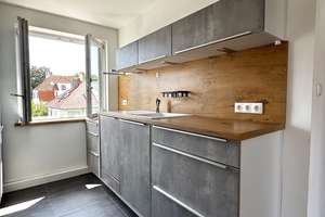 Bezugsfreie, exklusive 4-Zimmer-Maisonette mit Balkon, Kamin & Garage - 7 min zur Tram in Göggingen! – Habsburgstraße 15, 86199 Göggingen-Süd, Augsburg – Vorschaubild 6