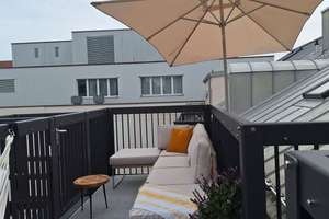 Exklusive Dachgeschosswohnung mit Balkon, Einbauküche, Kamin u. hochwertiger Ausstattung  – Bahnhofstr. 24, 86150 Bahnhofs-, Bismarckviertel, Augsburg – Vorschaubild 6