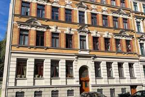 Sanierte Wohnung sucht nach einer 3er WG