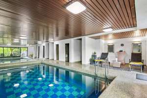 Erstklassige Villa mit Pool, Sauna und weitläufigem Garten – ein Zuhause ohne Kompromisse – Die vollständige Adresse der Immobilie erhältst du vom Anbieter., 65232 Taunusstein – Vorschaubild 22