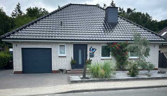 Bild von TOP Einfamilienhaus mitten in Friedeburg direkt am
Strooter Wald 