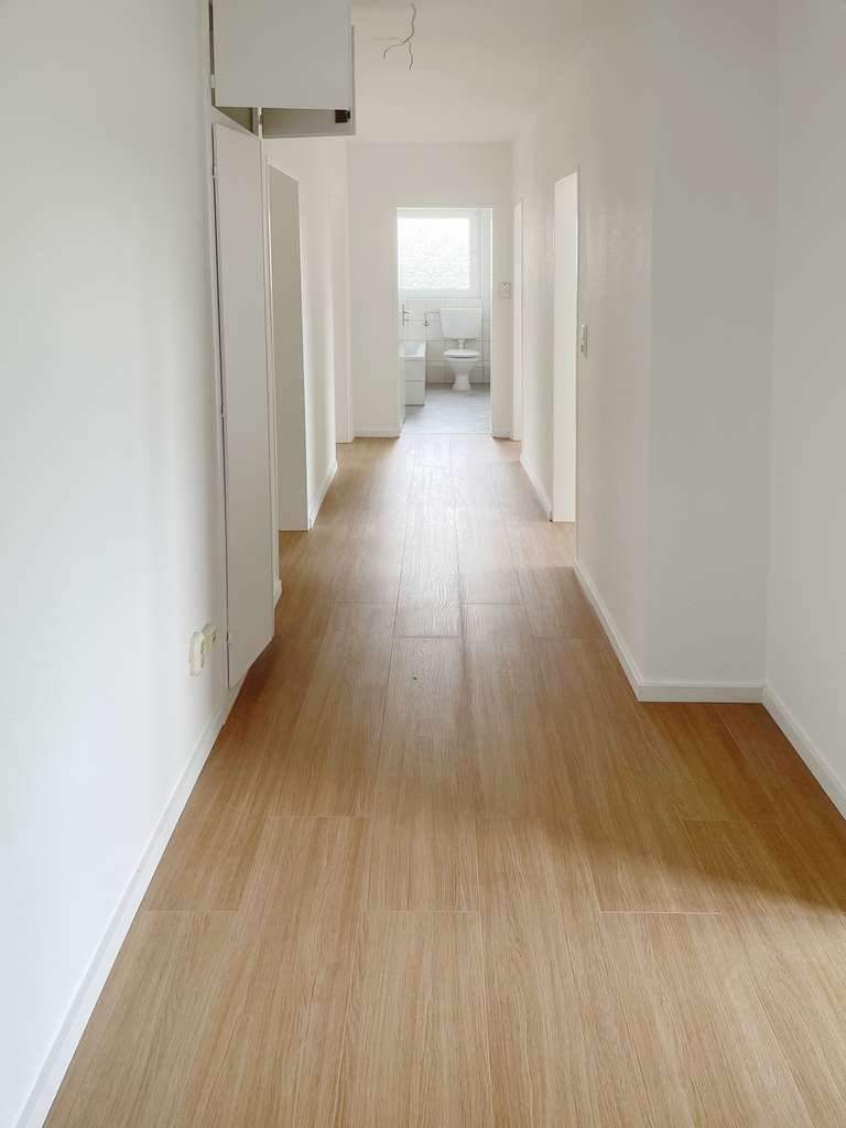 Immobilie in Aarbergen - Erstbezug nach Renovierung: Schöne 4,5-Zimmer-Wohnung mit Balkon in Aarbergen - Bild 0