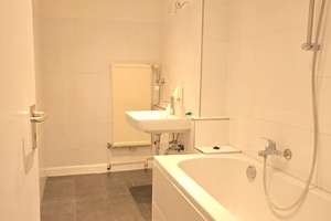 ​​Perfekt für die kleine Familie: Komfortable 3-Zimmer-Wohnung mit Aufzug & Stellplatz in der belieb – Die vollständige Adresse der Immobilie erhältst du vom Anbieter., 76227 Innenstadt-West, Karlsruhe – Vorschaubild 10