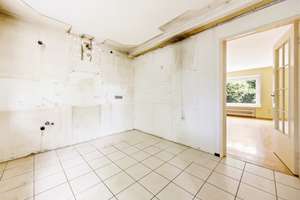 Familienhaus mit großem Entwicklungspotenzial, Hobbyraum & Studio im begehrten Österreicherviertel – Radstädterstraße 8, 80687 Am Westbad, München – Vorschaubild 7