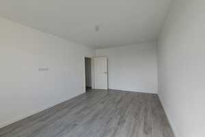 Fully Renovated 2-Room Apartment with a built-in kitchen – Limited 1-Year Lease from 01.09.2025 – Singerstraße 111, 10179 Berlin – Vorschaubild 7