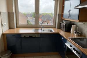 3.Fam.Haus mit jeweils 3Zi.Küche,Diele Bad und separates WC mit großen Balkonen und 30qm Terrasse.
 – Neusser Straße 394, 41065 Lürrip, Mönchengladbach – Vorschaubild 7