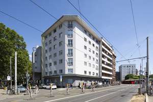 Moderne 2-Zimmer-Wohnung mit Balkon am Hauptbahnhof Mainz – Kaiser-Wilhelm-Ring 2, 55118 Neustadt, Mainz – Vorschaubild 1