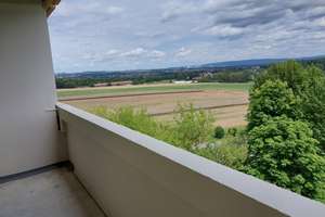 Schöne Wohnung für eine kleine Familie am Fuß des Zittauer Gebirges – Hochwaldstraße 5, 2785 Olbersdorf – Vorschaubild 1