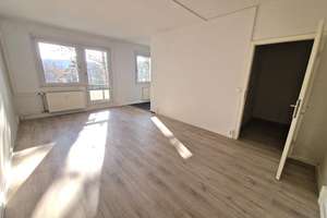 *2 Nettokaltmieten zum Einzug geschenkt* 1-Zimmer-Wohnung mit Balkon & Ausblick – Leipzig-Grünau – Wegastraße 8, 4205 Grünau-Nord, Leipzig – Vorschaubild 2