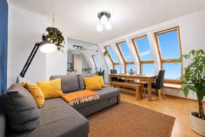 Möblierte 3-Raum-Maisonette mit Einbauküche, Balkon & modernem Bad in zentraler Lage