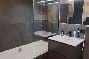 Exklusiv möbliertes Apartment in Haidhausen – frisch saniert, bezugsfertig, mit Stellplatz – Auerfeldstraße 27, 81541 Obere Au, München – Vorschaubild 2
