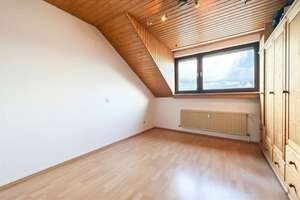 Trier-Filsch: Reihenmittelhaus als 3-FH mit zwei Balkonen, zwei Garagen & zwei PKW-Außenstellplätzen – Die vollständige Adresse der Immobilie erhältst du vom Anbieter., 54296 Filsch, Trier – Vorschaubild 28