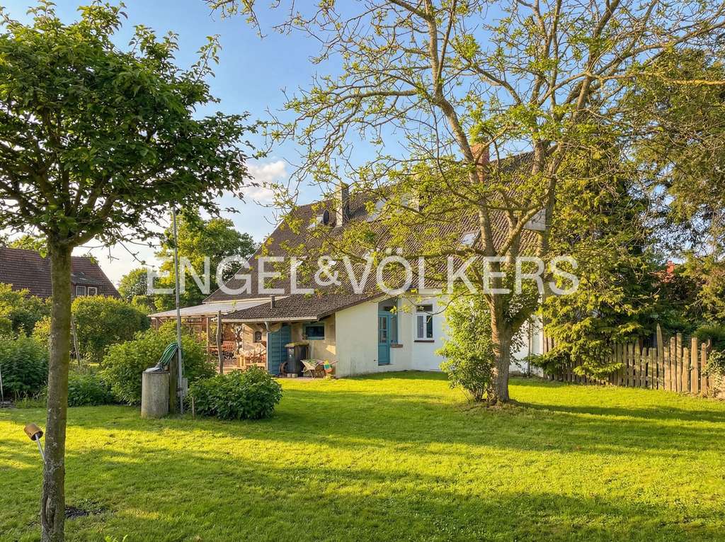 Immobilie in Breddorf - Historischer Charme trifft modernen Wohnkomfort – Repräsentatives Zweifamilienhaus mit Einliegerw... - Bild 2