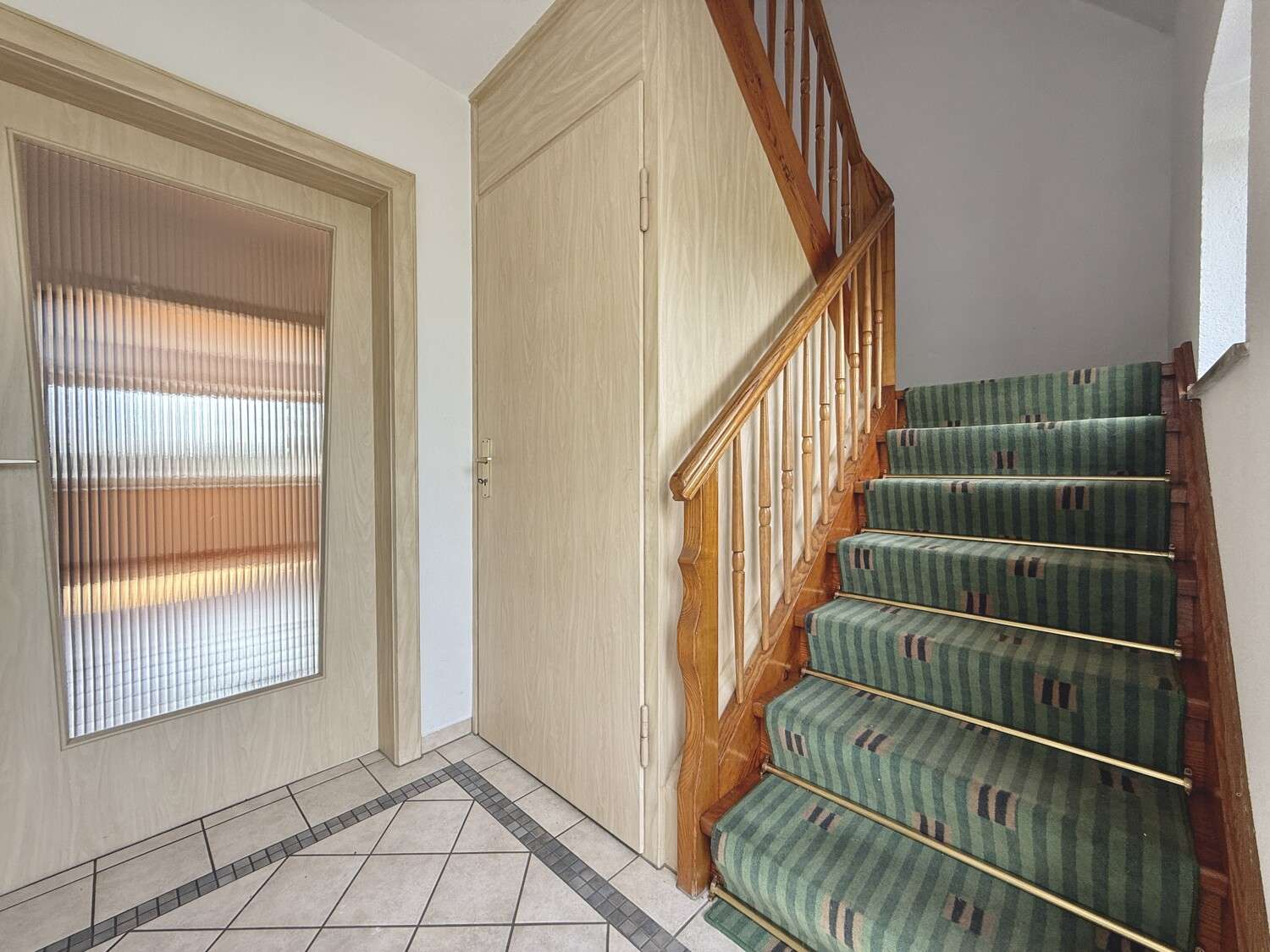 Immobilie in Tapfheim - Gepflegtes und charmantes Einfamilienhaus mit weitläufigem Garten - Bild 6