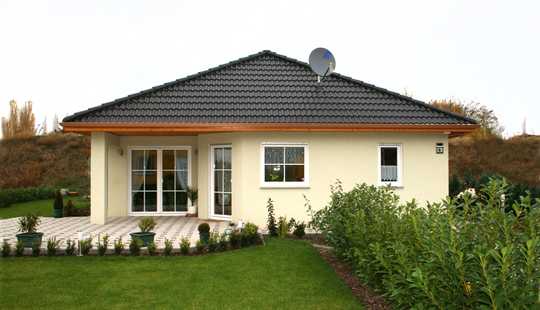 Bild von Grdst.-Preis inklusive! 3 Zimmer, Ton-Dachziegel, L-W-Wärmepumpe, Fußbodenhz., freie Grundriss-Planu