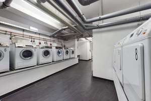Dein Sommer in Hamburg: Modernes All‑Inclusive Apartment: vollständig möbliert | Large Bude – Oberstraße 14a-c, 20144 Harvestehude, Hamburg – Vorschaubild 8
