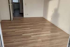 3 - 1. OG rechts Zimmer 3 WG-Zimmer mit Balkon in Böblingen – möbliert oder unmöbliert – Die vollständige Adresse der Immobilie erhältst du vom Anbieter., 71032 Böblingen – Vorschaubild 3