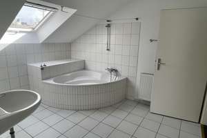 Ab sofort bezugsfrei –  Dachgeschosswohnung in beliebter Lage der Mainzer Neustadt. – Adam-Karillion-Straße 00, 55118 Neustadt, Mainz – Vorschaubild 15