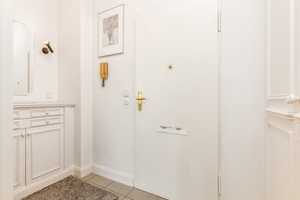 City Nest – Gemütliches Stadt-Apartment mit Südbalkon zwischen Ludwigkirchplatz und Preußenpark – Berlin – Vorschaubild 7