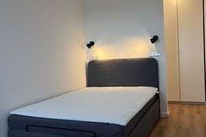 Erstbezug nach umfangreicher Renovierung, möblierte 2,5-Zimmer-Wohnung Berlin Mitte, Toller Ausblick – 10179 Mitte (Ortsteil), Berlin – Vorschaubild 9