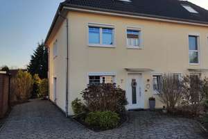 Moderne Doppelhaushälfte aus 2012 in Ritterhude – viel Platz für die ganze Familie – Die vollständige Adresse der Immobilie erhältst du vom Anbieter., 27721 Ritterhude – Vorschaubild 4